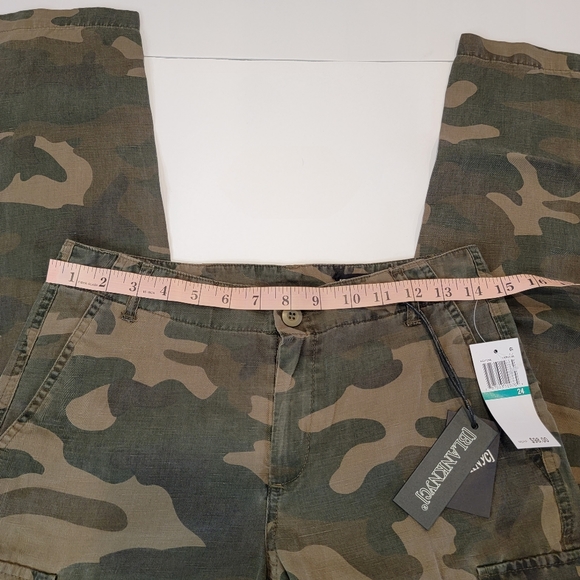 Blank NYC Camo Linen Blend Cargo Crop Pant Size 24 NWT! - Picture 7 of 15